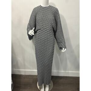 Solace London Mirabelle Geometric Long Sleeves Maxi Dress Black White Size 2